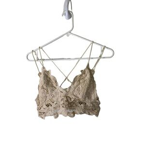 Andthewhy Large Cream Lace Adella Bralette‎